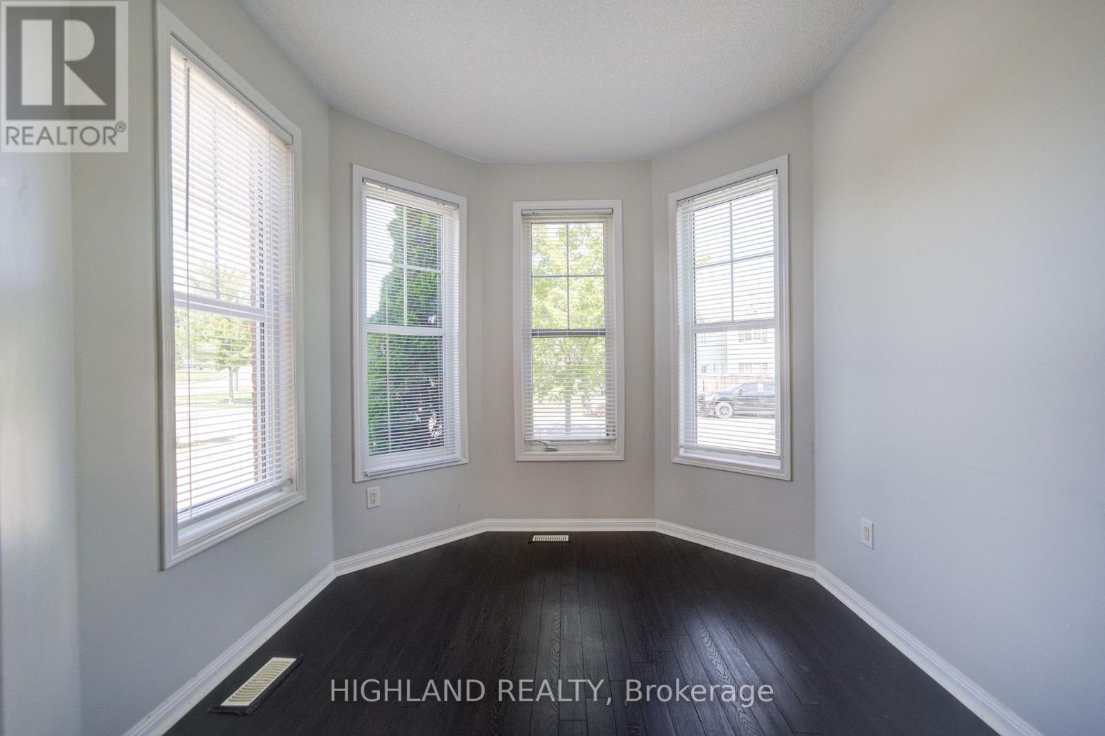268 Ruhl Drive, Milton, Ontario  L9T 8J8 - Photo 5 - W13427392