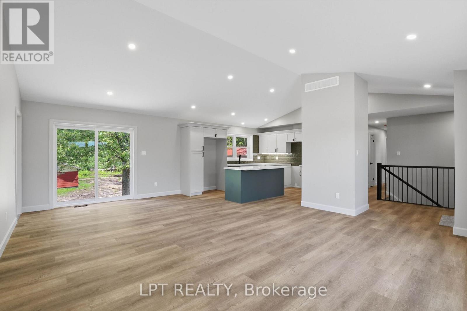 2523 Trillium Drive, Southwest Middlesex, Ontario  N0L 2N0 - Photo 11 - X13689786