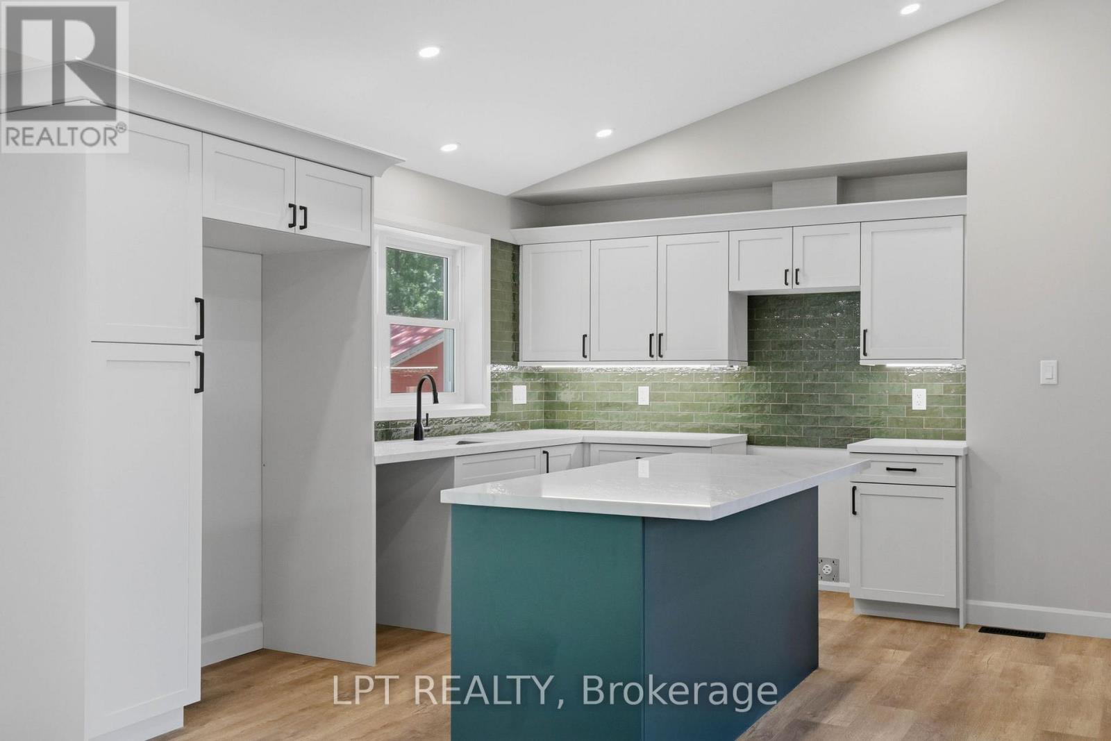 2523 Trillium Drive, Southwest Middlesex, Ontario  N0L 2N0 - Photo 16 - X13689786