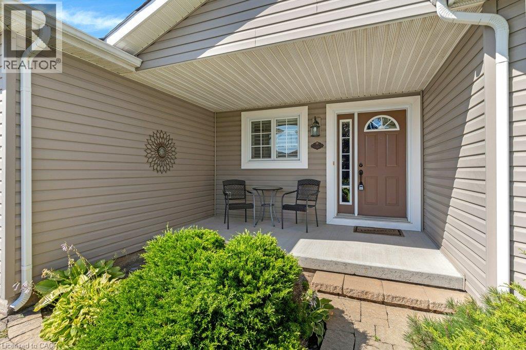 228 Glenariff Drive, Freelton, Ontario  L8B 1A5 - Photo 4 - 40851791