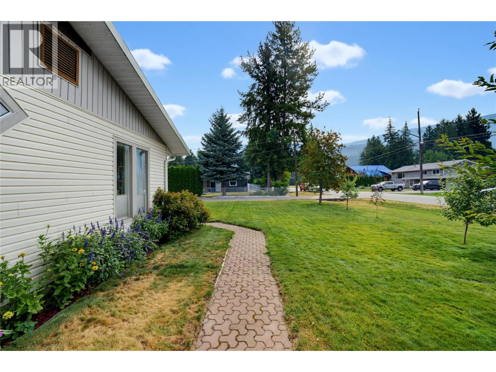 502 Maple Street, Sicamous, British Columbia  V0E 2V0 - Photo 56 - 10398147