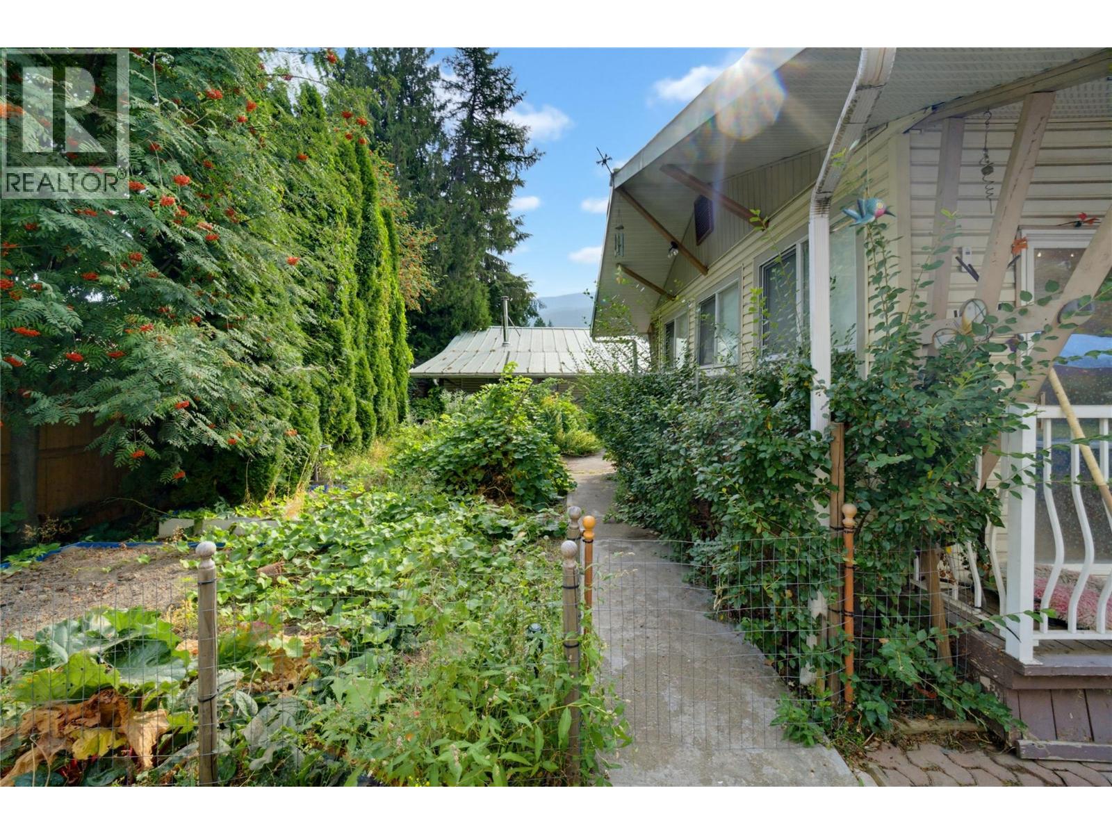502 Maple Street, Sicamous, British Columbia  V0E 2V0 - Photo 58 - 10398147
