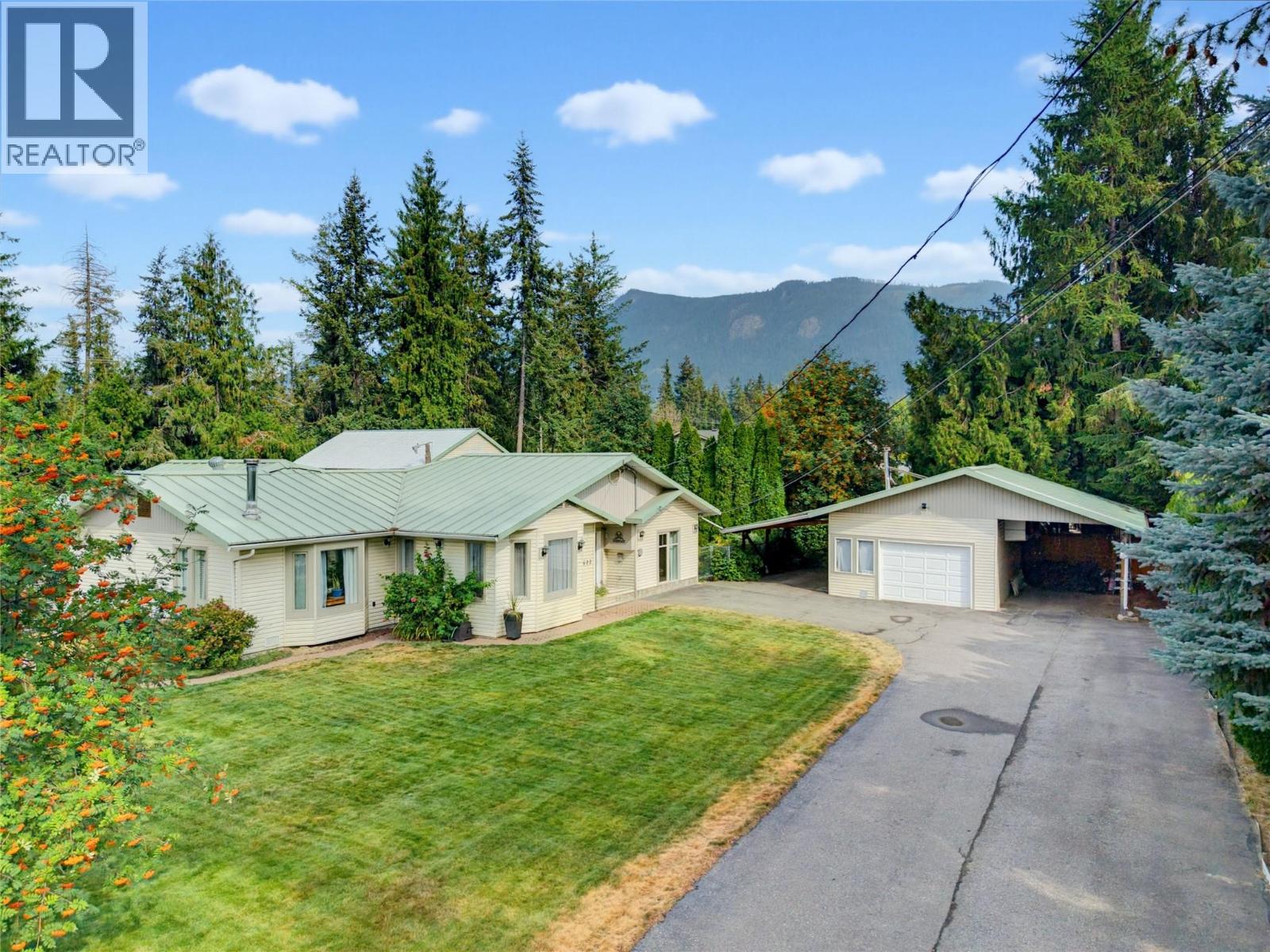 502 Maple Street, Sicamous, British Columbia  V0E 2V0 - Photo 60 - 10398147