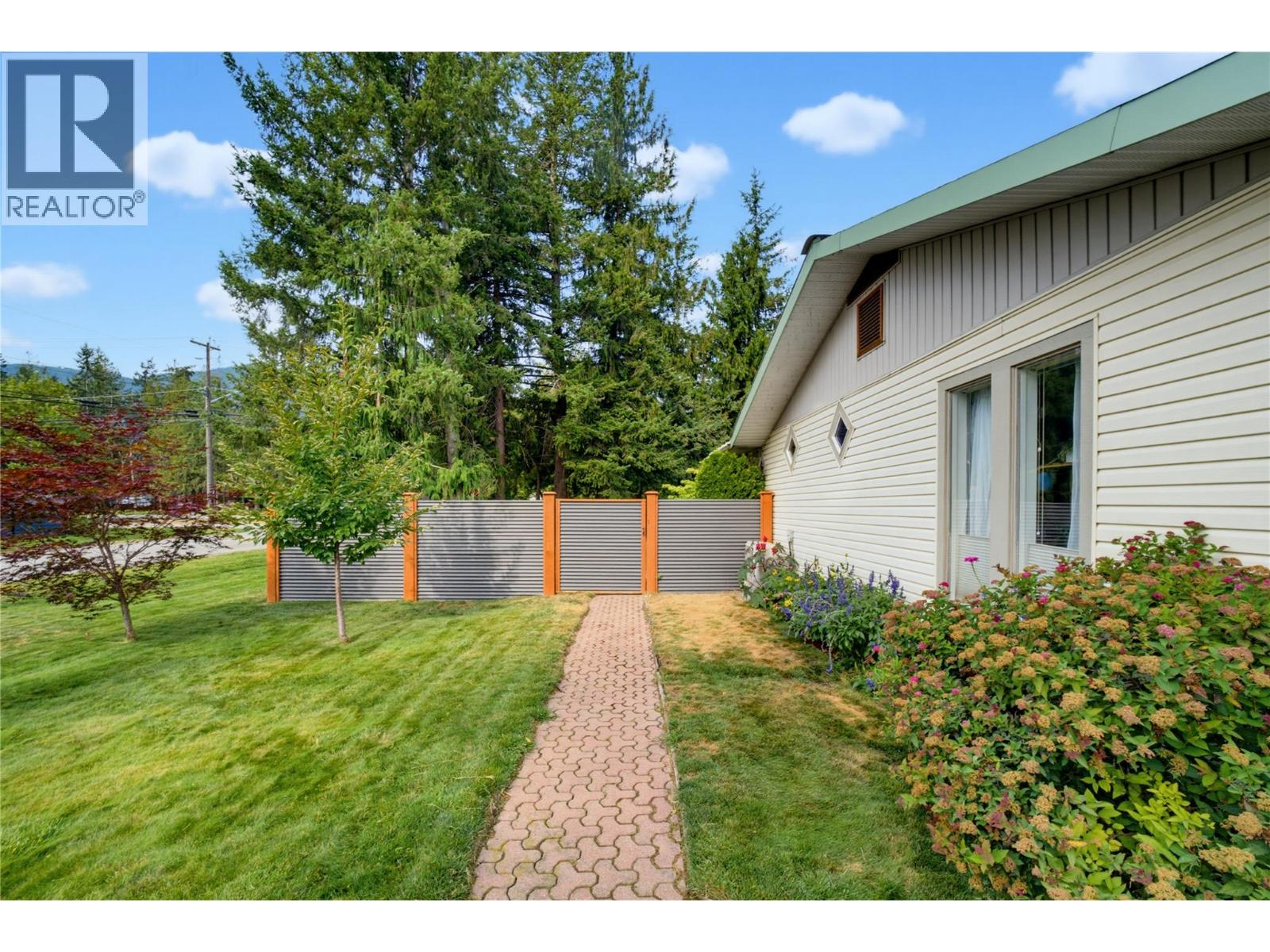 502 Maple Street, Sicamous, British Columbia  V0E 2V0 - Photo 55 - 10398147
