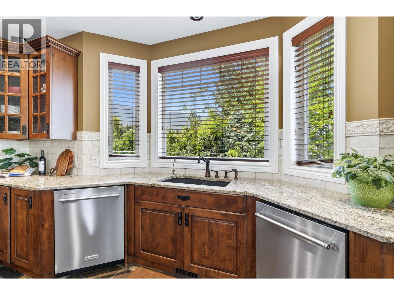 2868 Grant Road, Sorrento, British Columbia  V0E 2W0 - Photo 23 - 10394961