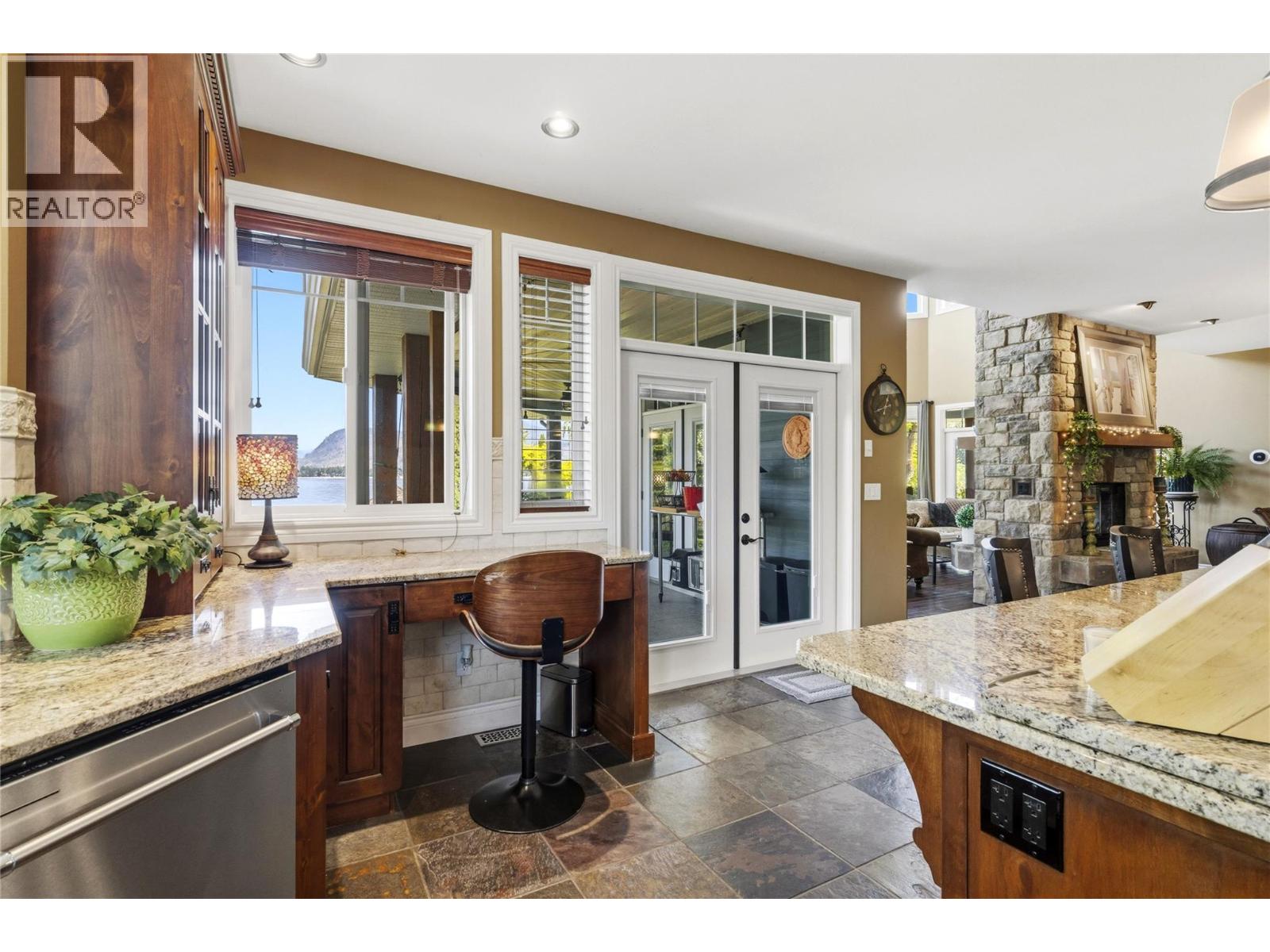 2868 Grant Road, Sorrento, British Columbia  V0E 2W0 - Photo 22 - 10394961