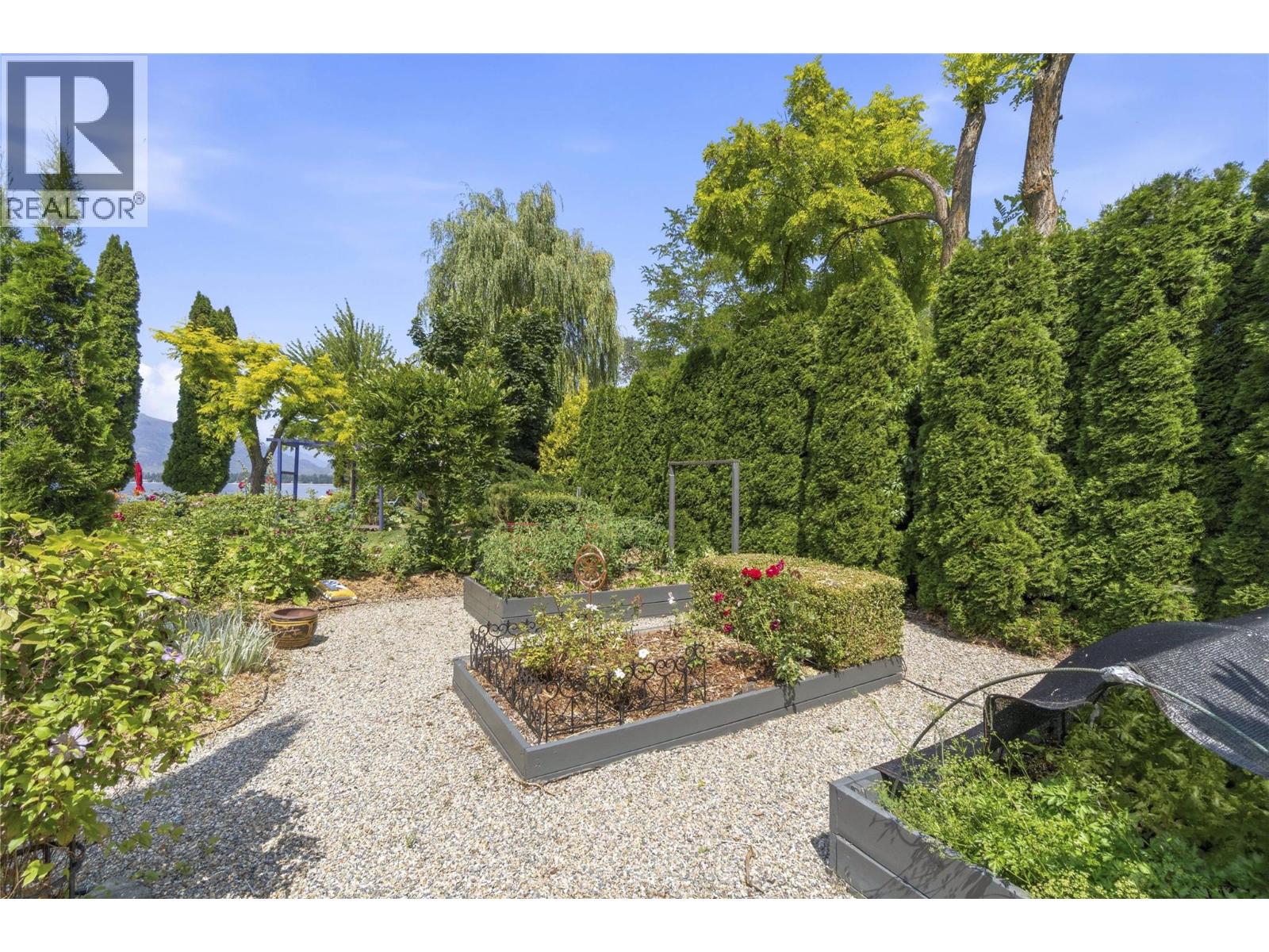 2868 Grant Road, Sorrento, British Columbia  V0E 2W0 - Photo 77 - 10394961