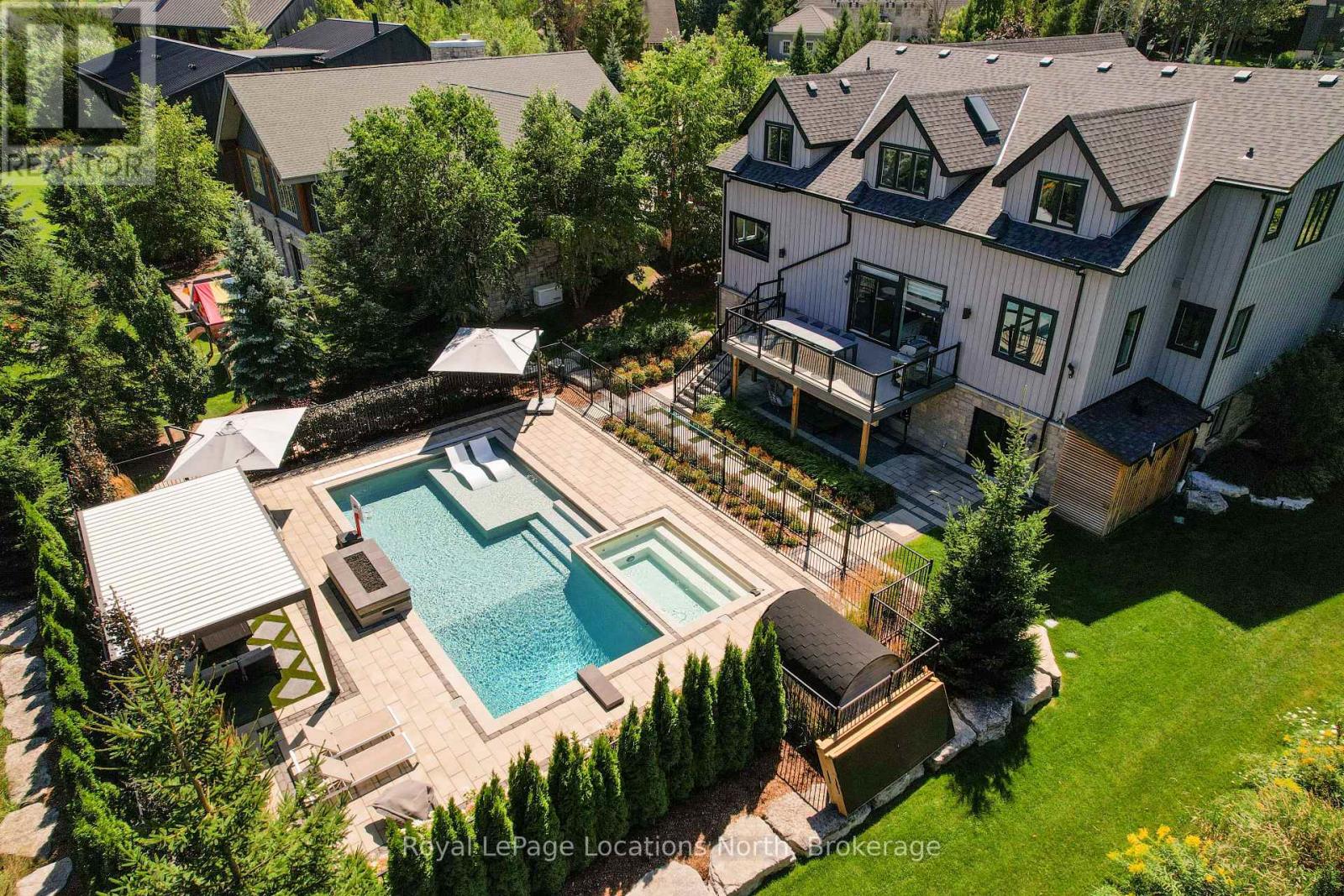 109 Hemlock Court W, Blue Mountains, Ontario  L9Y 0T3 - Photo 2 - X13689492