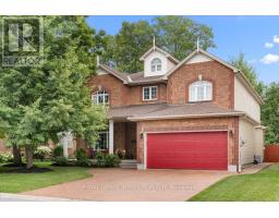 40 BON ECHO CRESCENT, Ottawa, Ontario