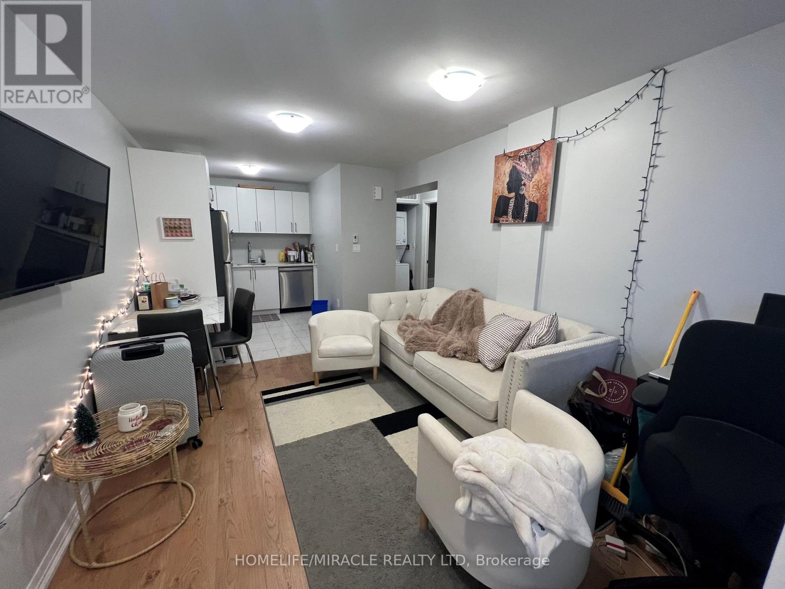 108 - 1165 Journeyman Lane, Mississauga (Clarkson), Ontario  L5J 0B6 - Photo 3 - W13689776