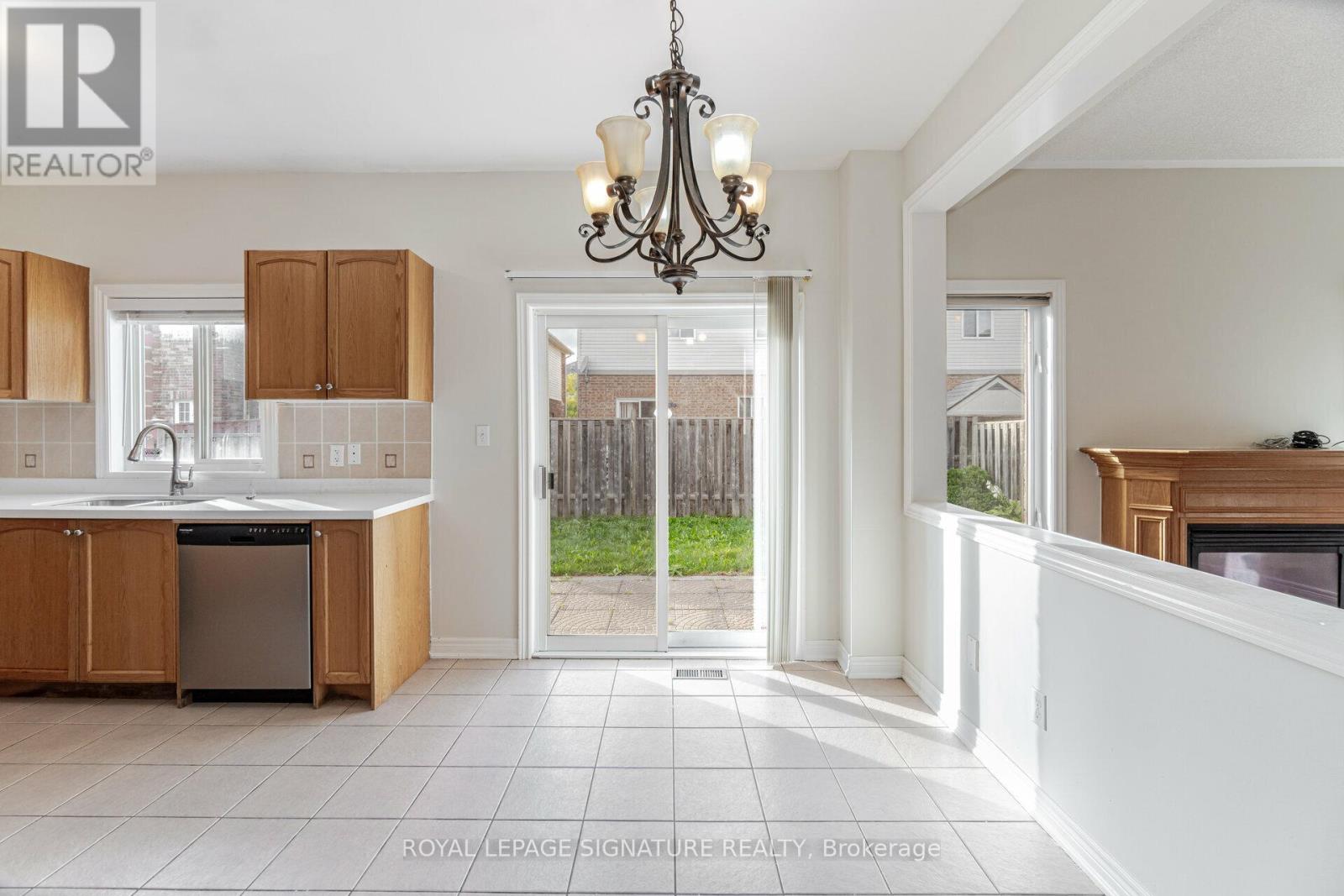 1015 Eager Road, Milton, Ontario  L9T 6S4 - Photo 11 - W13689784