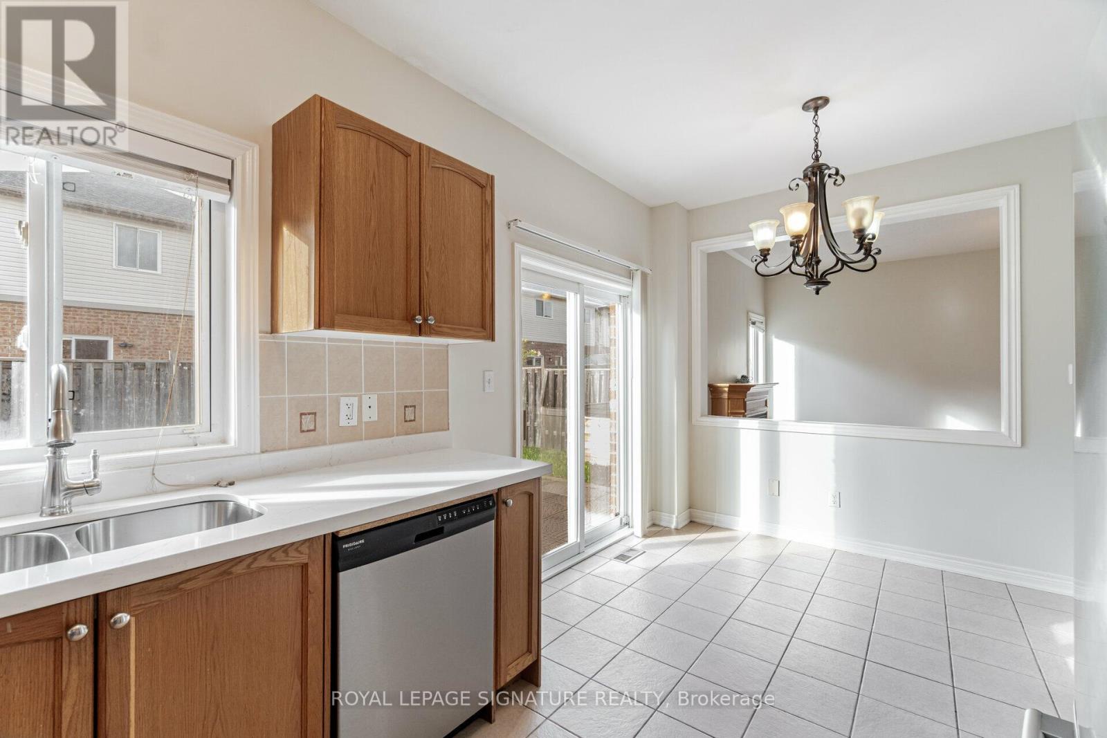 1015 Eager Road, Milton, Ontario  L9T 6S4 - Photo 13 - W13689784