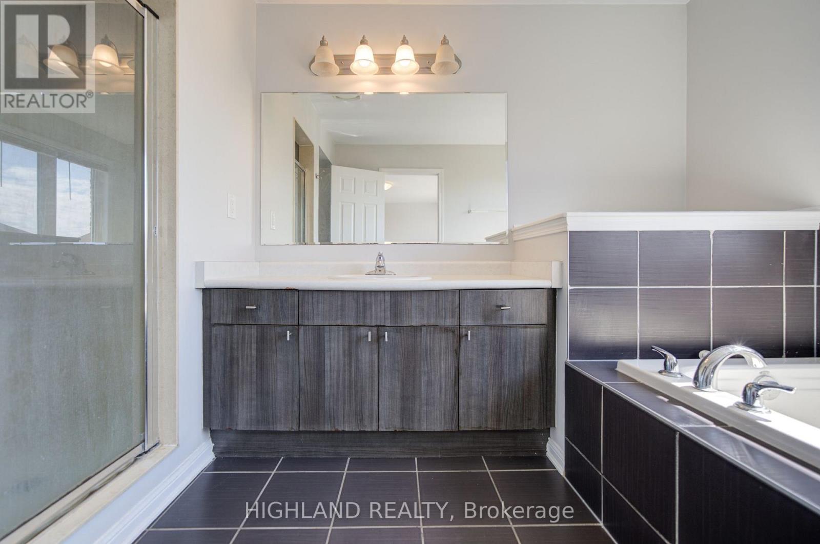 268 Ruhl Drive, Milton, Ontario  L9T 8J8 - Photo 31 - W13427392
