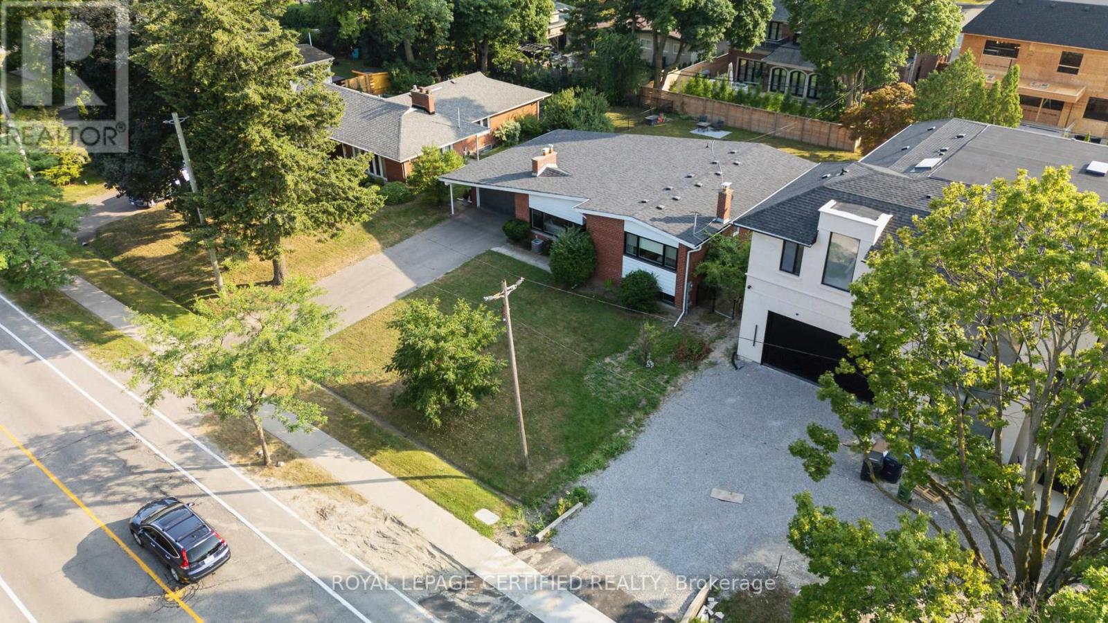 462 The Kingsway, Toronto, Ontario  M9A 3W4 - Photo 32 - W13605190