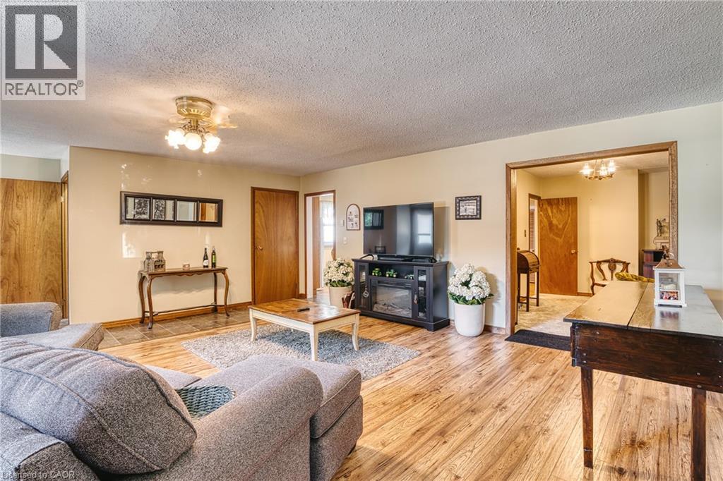 786 Main Street W, Listowel, Ontario  N4W 1B3 - Photo 11 - 40853624