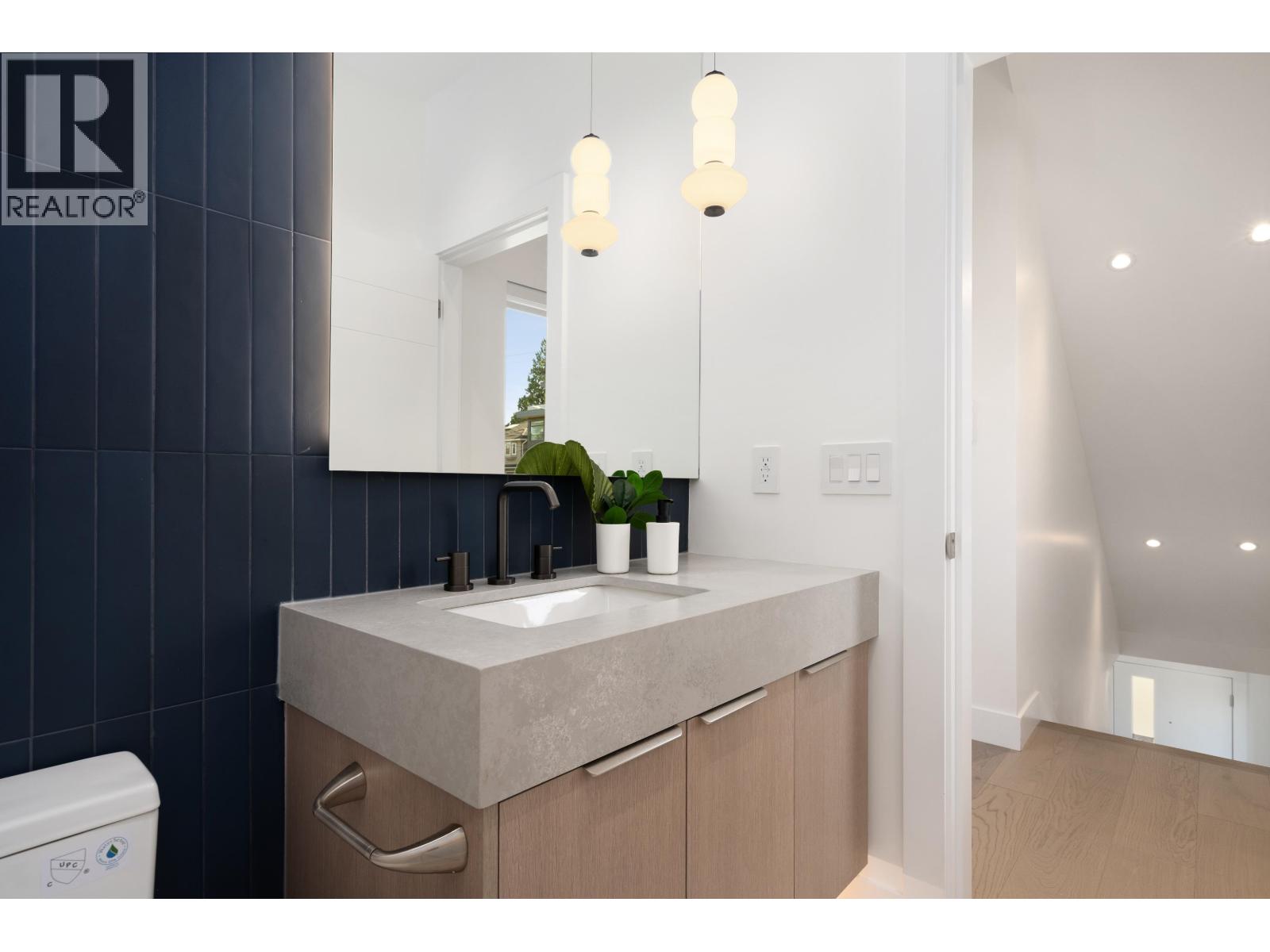 1 8483 16th Avenue, Burnaby, British Columbia  V3N 1S4 - Photo 18 - R3156785