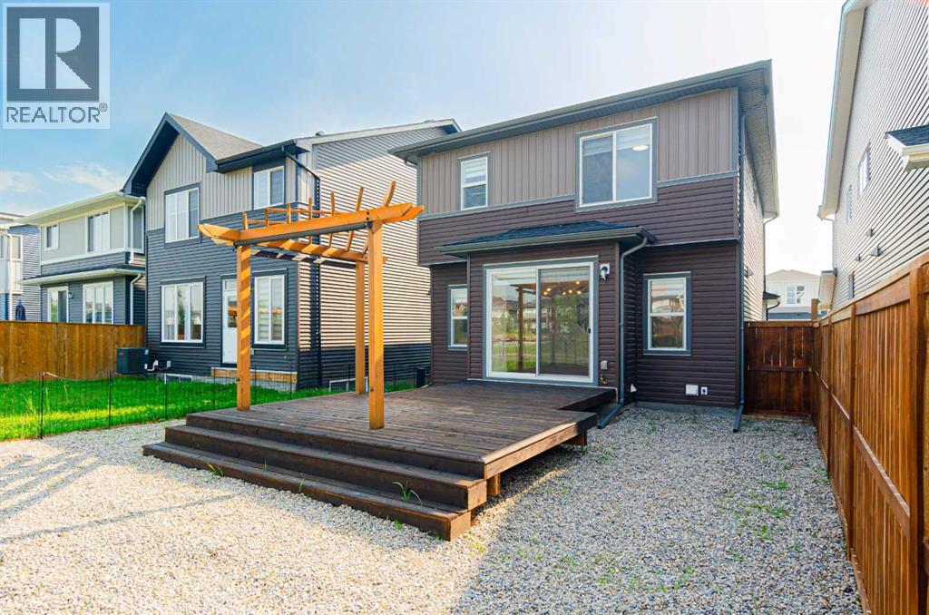 293 Carringsby Way NW, Calgary, Alberta  T3P 1T6 - Photo 3 - A2331276