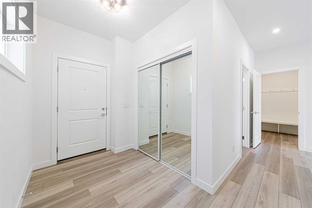 293 Carringsby Way NW, Calgary, Alberta  T3P 1T6 - Photo 6 - A2331276