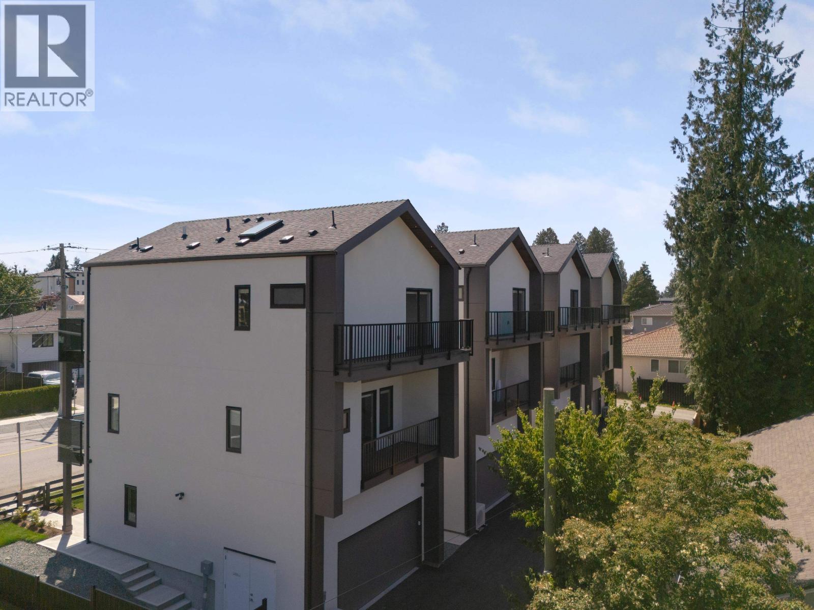 4 8483 16th Avenue, Burnaby, British Columbia  V3N 1S4 - Photo 3 - R3156787