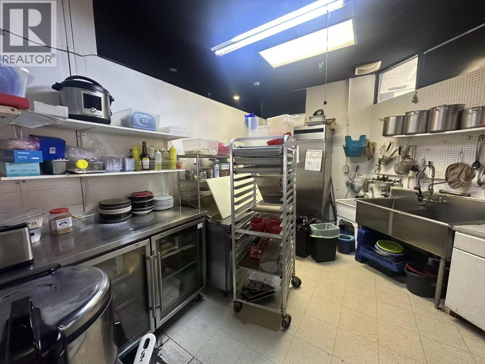 180 3665 Kingsway, Vancouver, British Columbia  V5R 5W2 - Photo 2 - C8081269