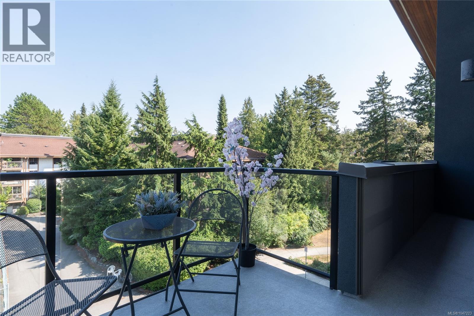 416 991 Mckenzie Ave, Saanich, British Columbia  V8X 3G8 - Photo 12 - 1047223