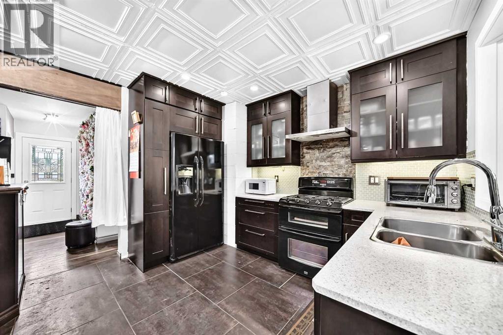 4832 Worcester Drive SW, Calgary, Alberta  T3C 3L6 - Photo 5 - A2337547