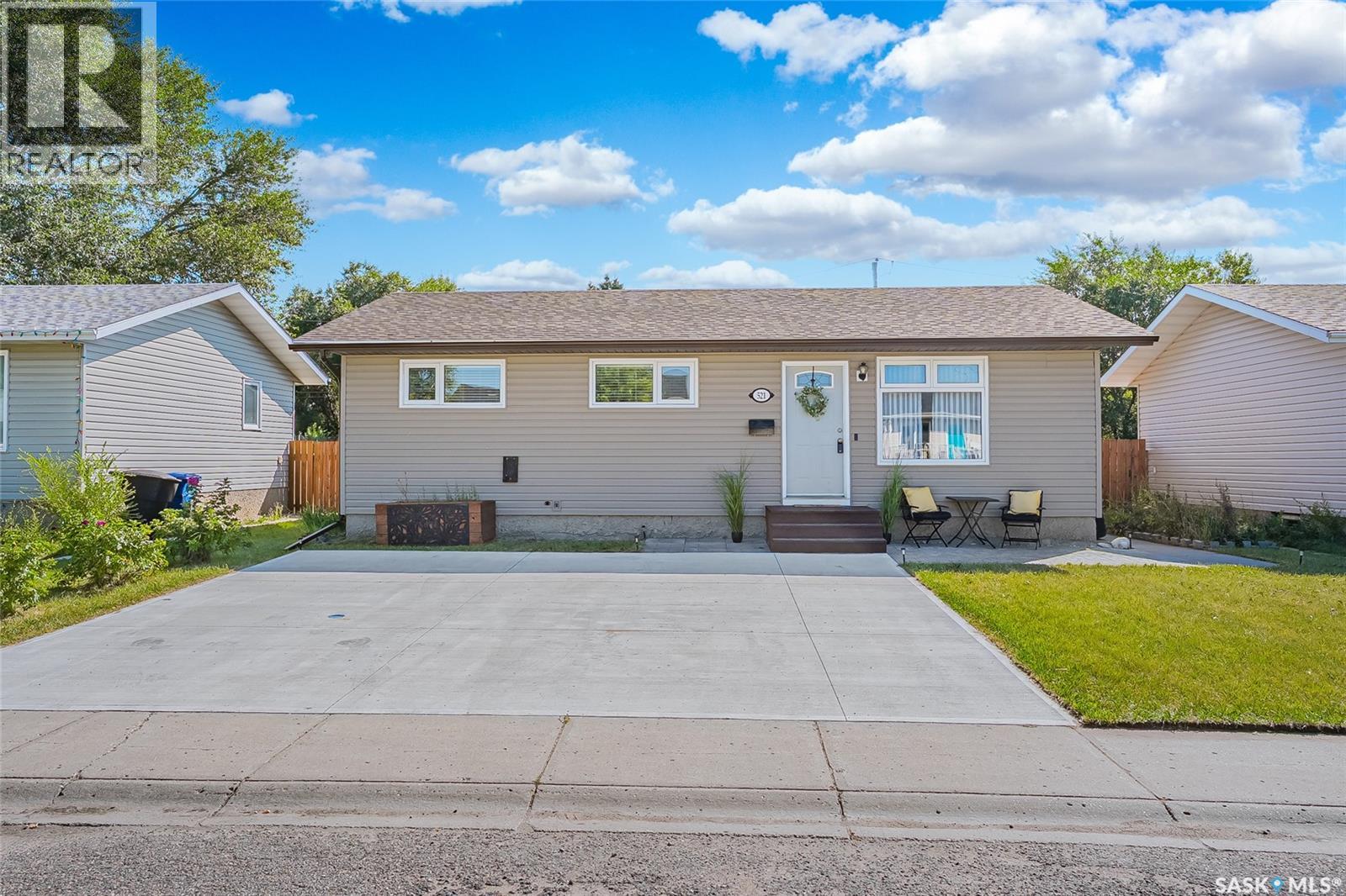 521 1st AVENUE S, Martensville, Saskatchewan