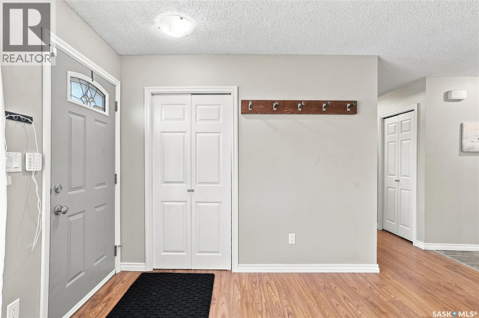 521 1st Avenue S, Martensville, Saskatchewan  S0K 2T0 - Photo 2 - SK045945