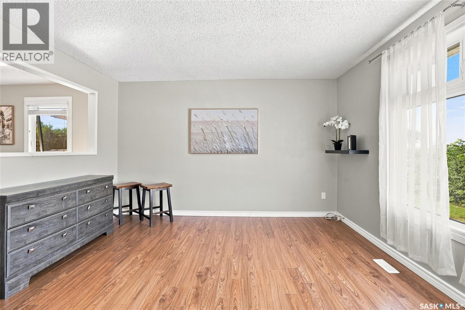 521 1st Avenue S, Martensville, Saskatchewan  S0K 2T0 - Photo 4 - SK045945