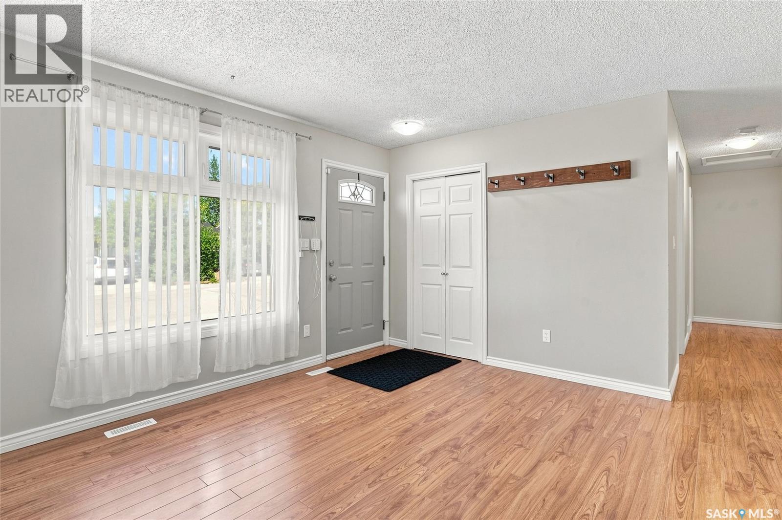 521 1st Avenue S, Martensville, Saskatchewan  S0K 2T0 - Photo 5 - SK045945