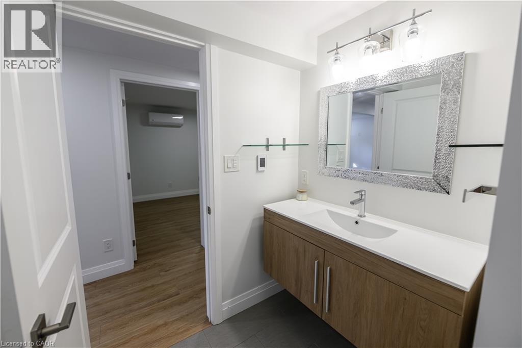 53 Bloomingdale Road N Unit# Lower, Kitchener, Ontario  N2K 1A5 - Photo 29 - 40852742