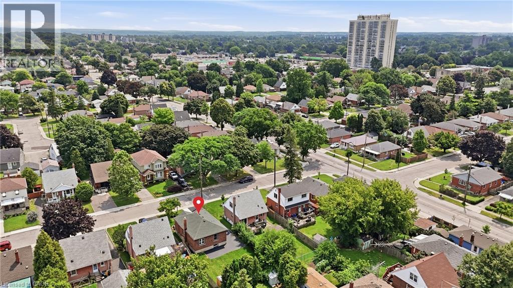156 East 36th Street, Hamilton, Ontario  L8V 3Z4 - Photo 3 - 40856417