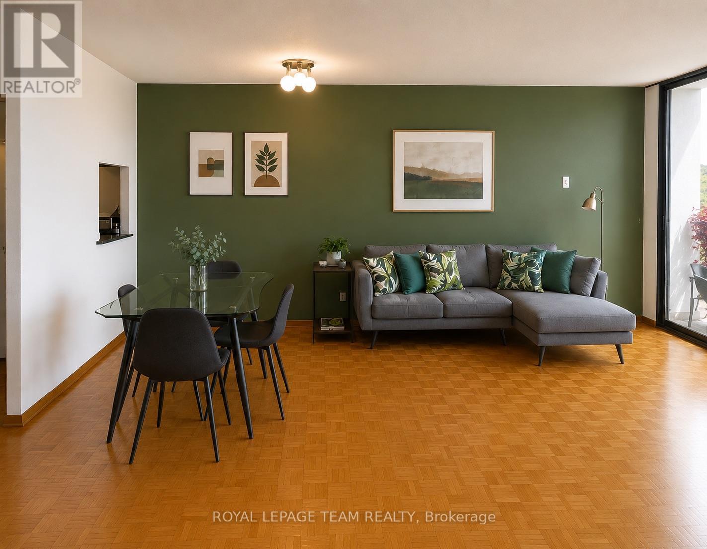 1406 - 2871 Richmond Road W, Ottawa, Ontario K2B 8M5 - Photo 2 - X13689804