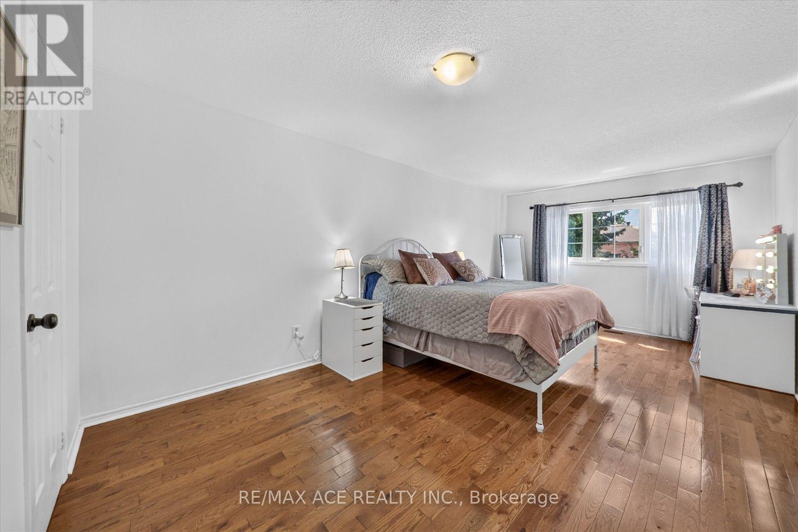 2504 Linwood Street, Pickering, Ontario  L1X 2P6 - Photo 26 - E13689802