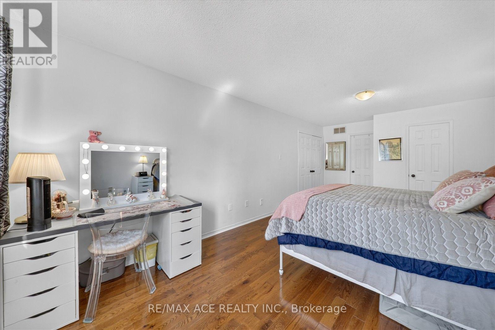 2504 Linwood Street, Pickering, Ontario  L1X 2P6 - Photo 27 - E13689802