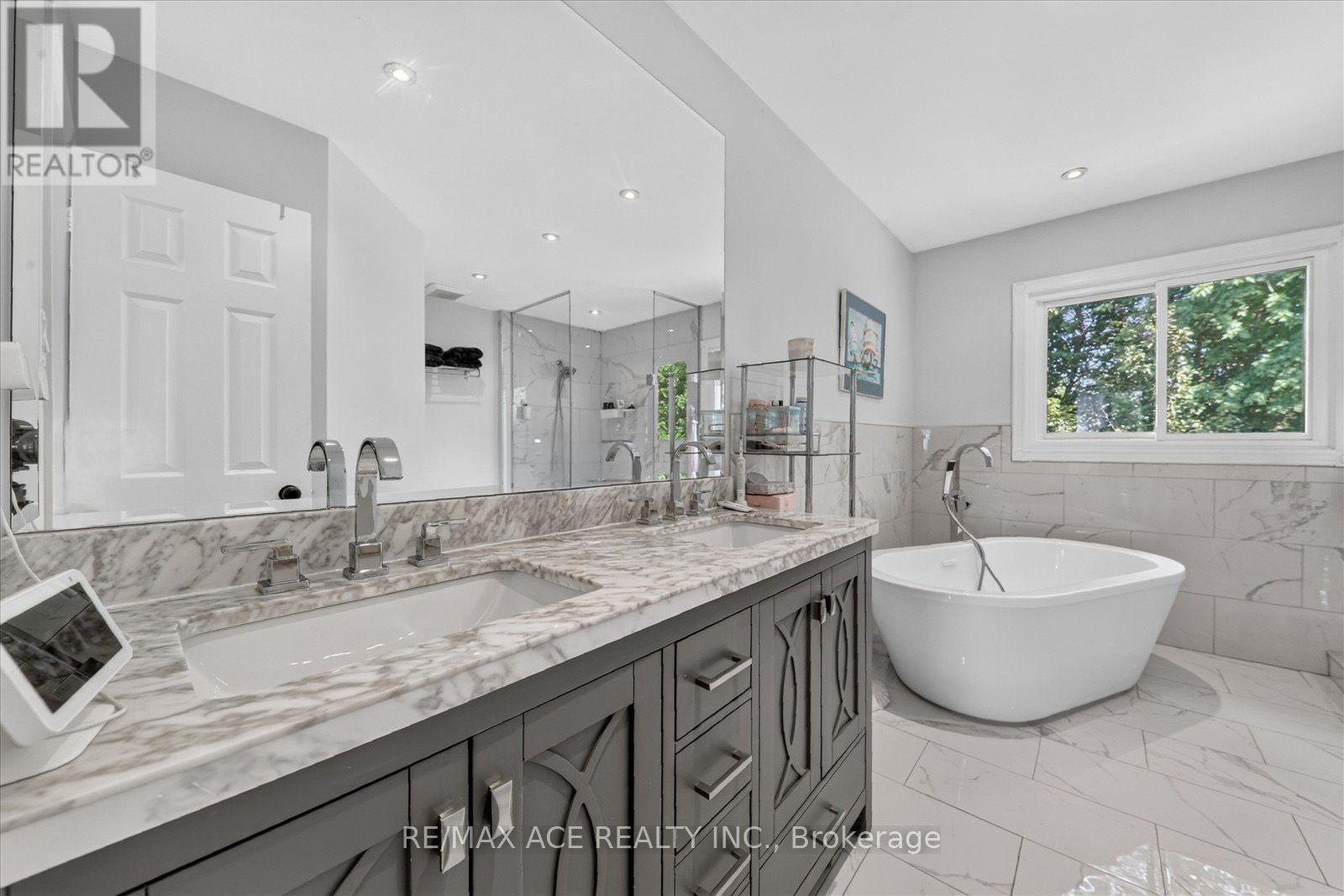 2504 Linwood Street, Pickering, Ontario  L1X 2P6 - Photo 28 - E13689802