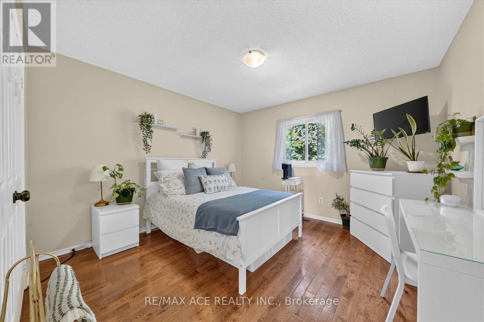 2504 Linwood Street, Pickering, Ontario  L1X 2P6 - Photo 31 - E13689802