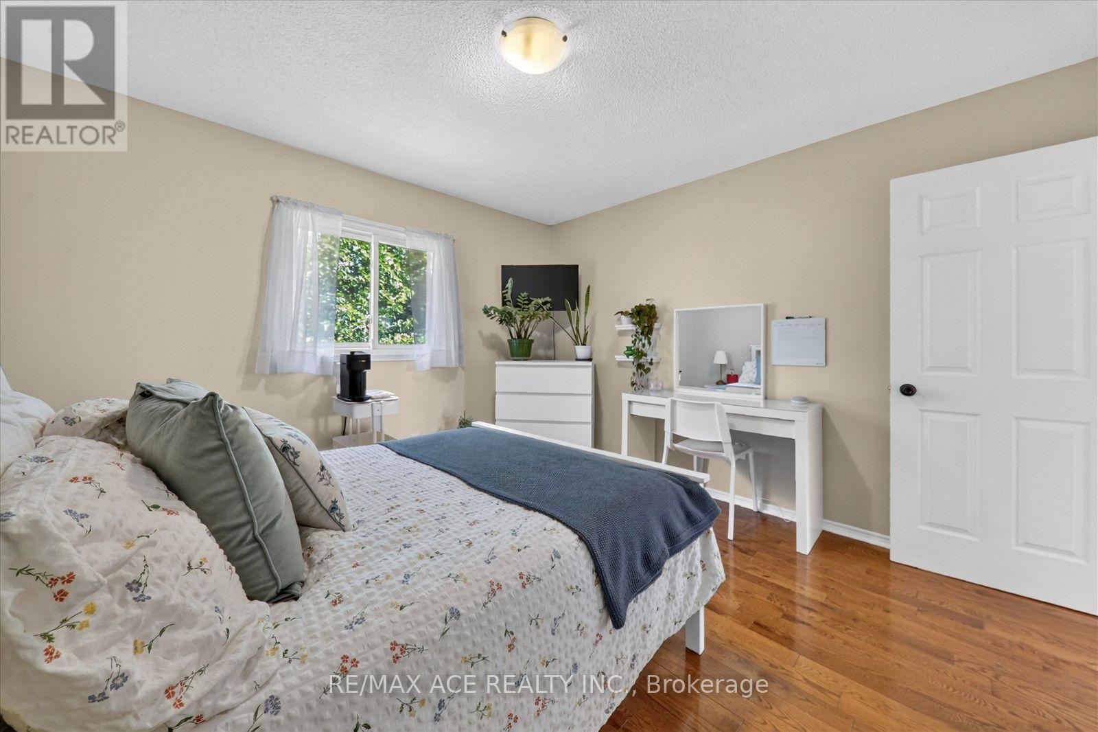 2504 Linwood Street, Pickering, Ontario  L1X 2P6 - Photo 32 - E13689802