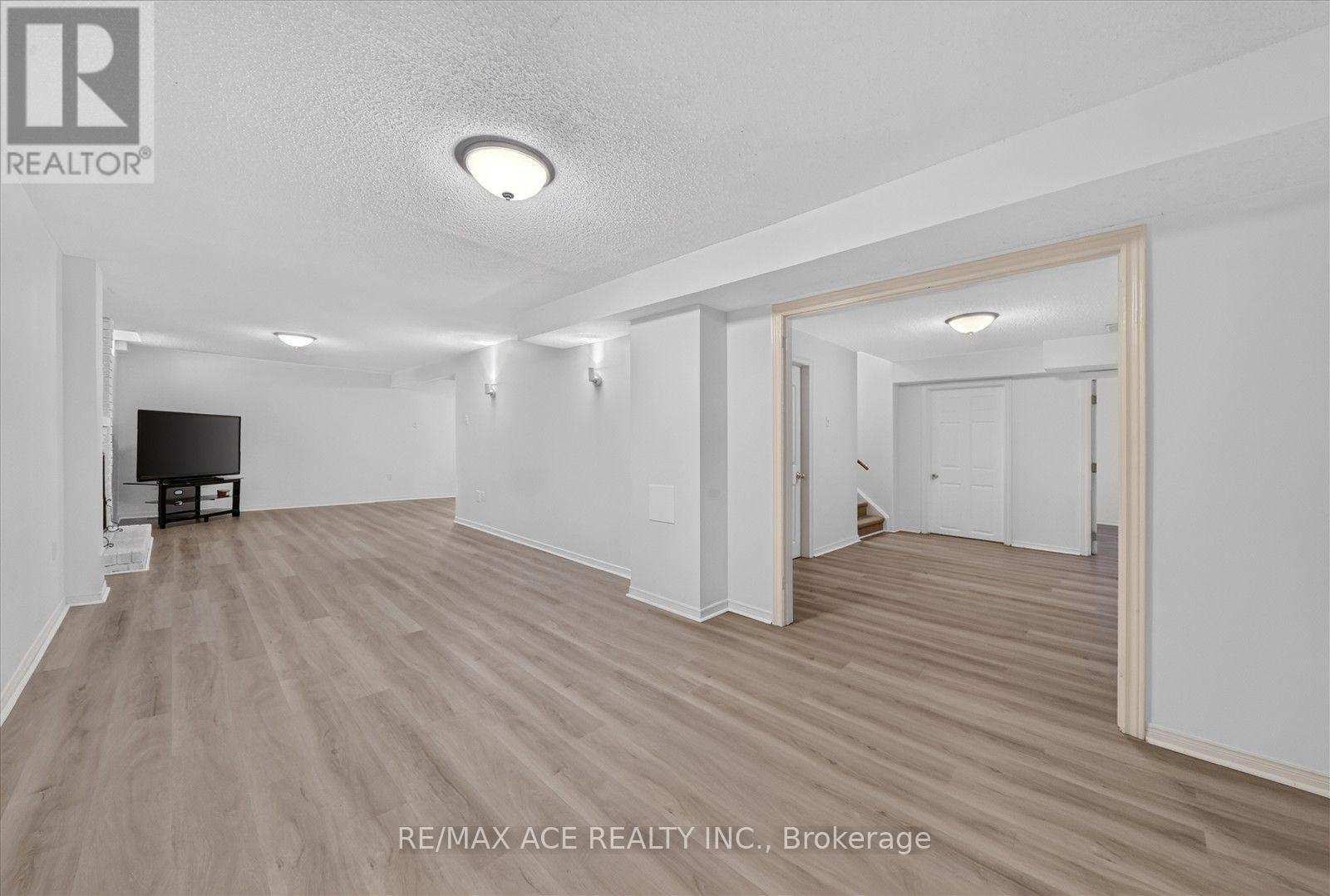 2504 Linwood Street, Pickering, Ontario  L1X 2P6 - Photo 38 - E13689802