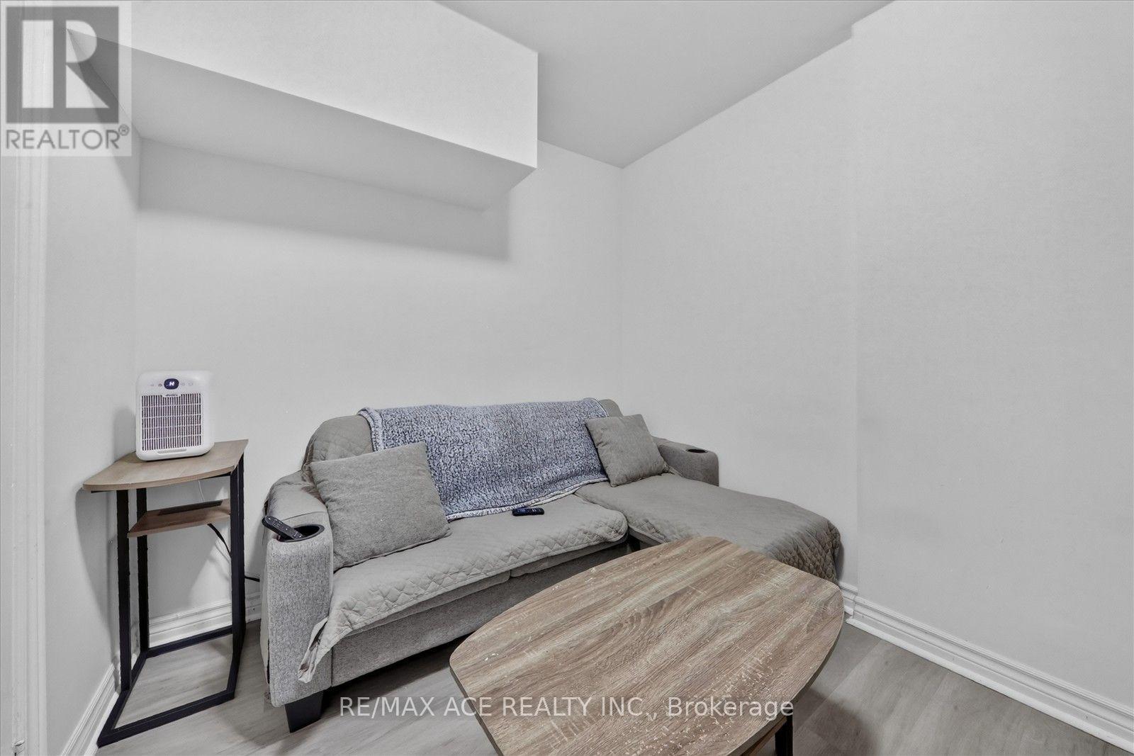 2504 Linwood Street, Pickering, Ontario  L1X 2P6 - Photo 43 - E13689802
