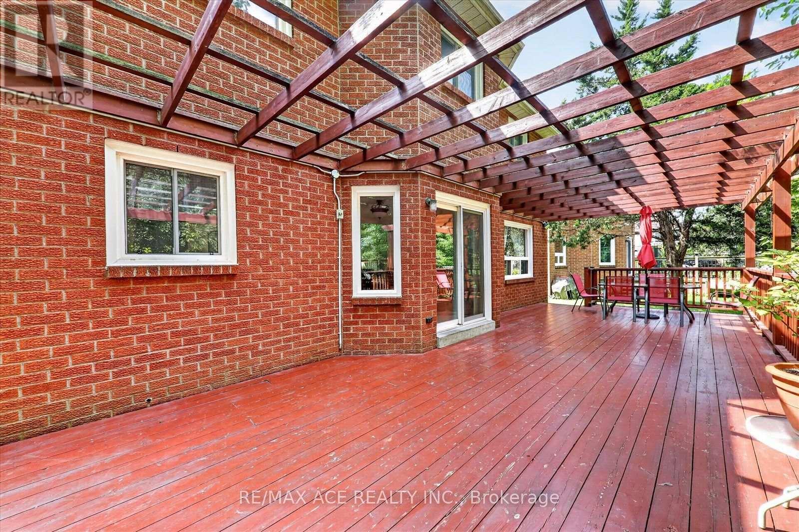 2504 Linwood Street, Pickering, Ontario  L1X 2P6 - Photo 45 - E13689802