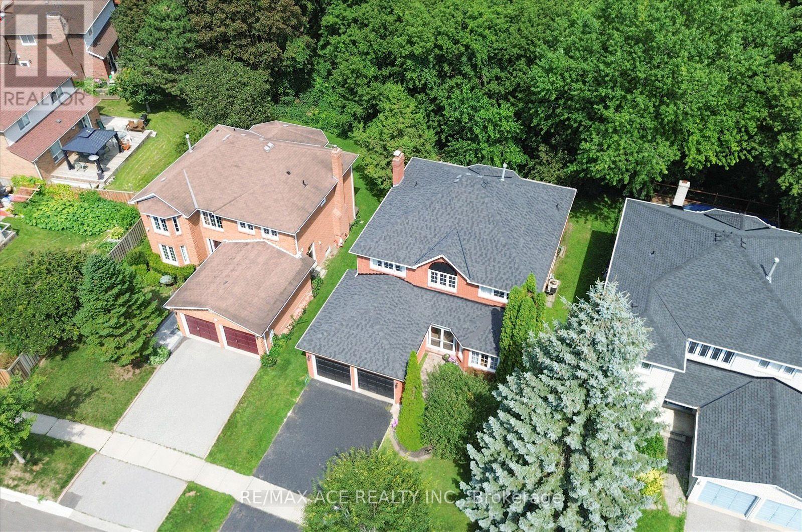 2504 Linwood Street, Pickering, Ontario  L1X 2P6 - Photo 6 - E13689802