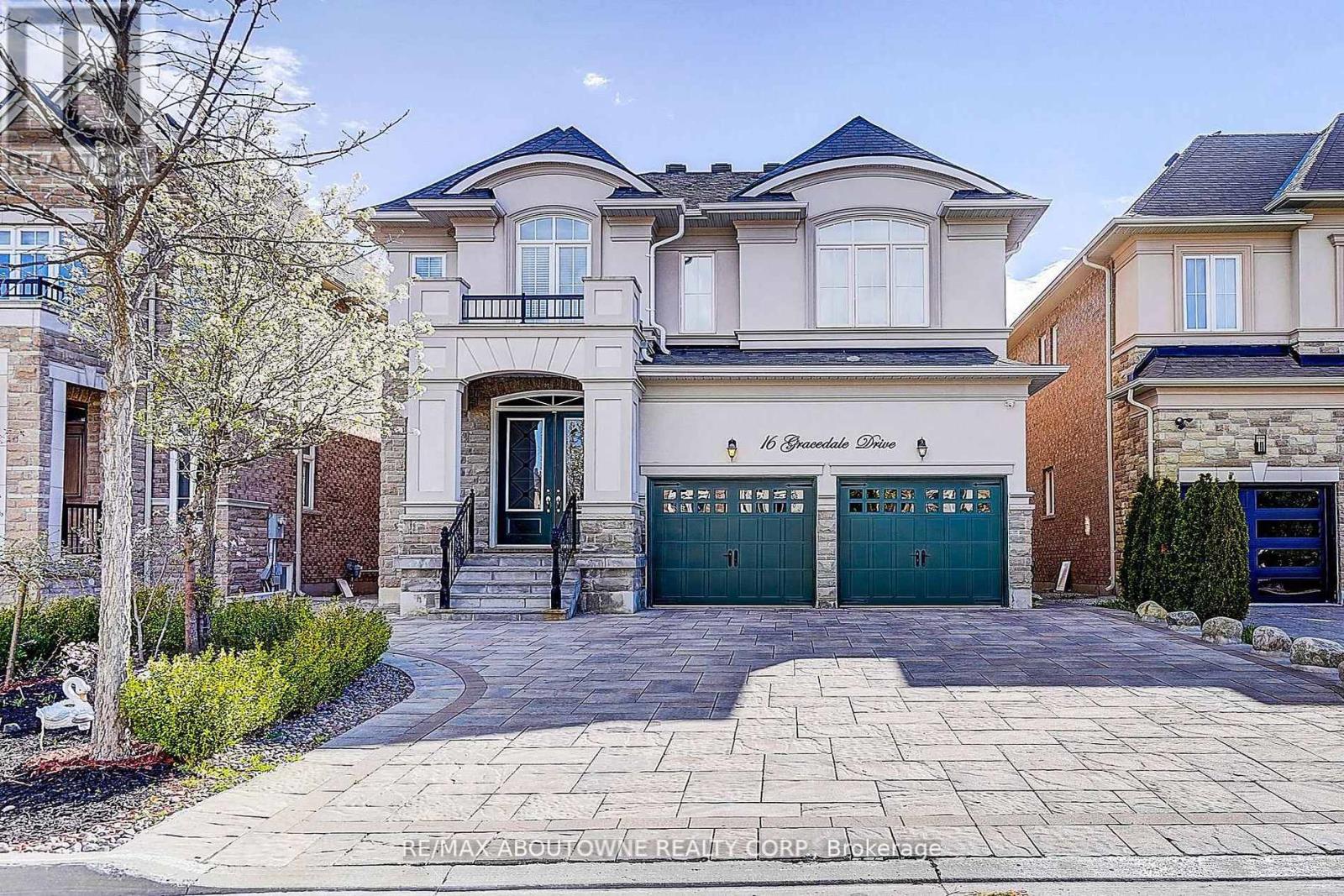 16 GRACEDALE DRIVE, Richmond Hill, Ontario