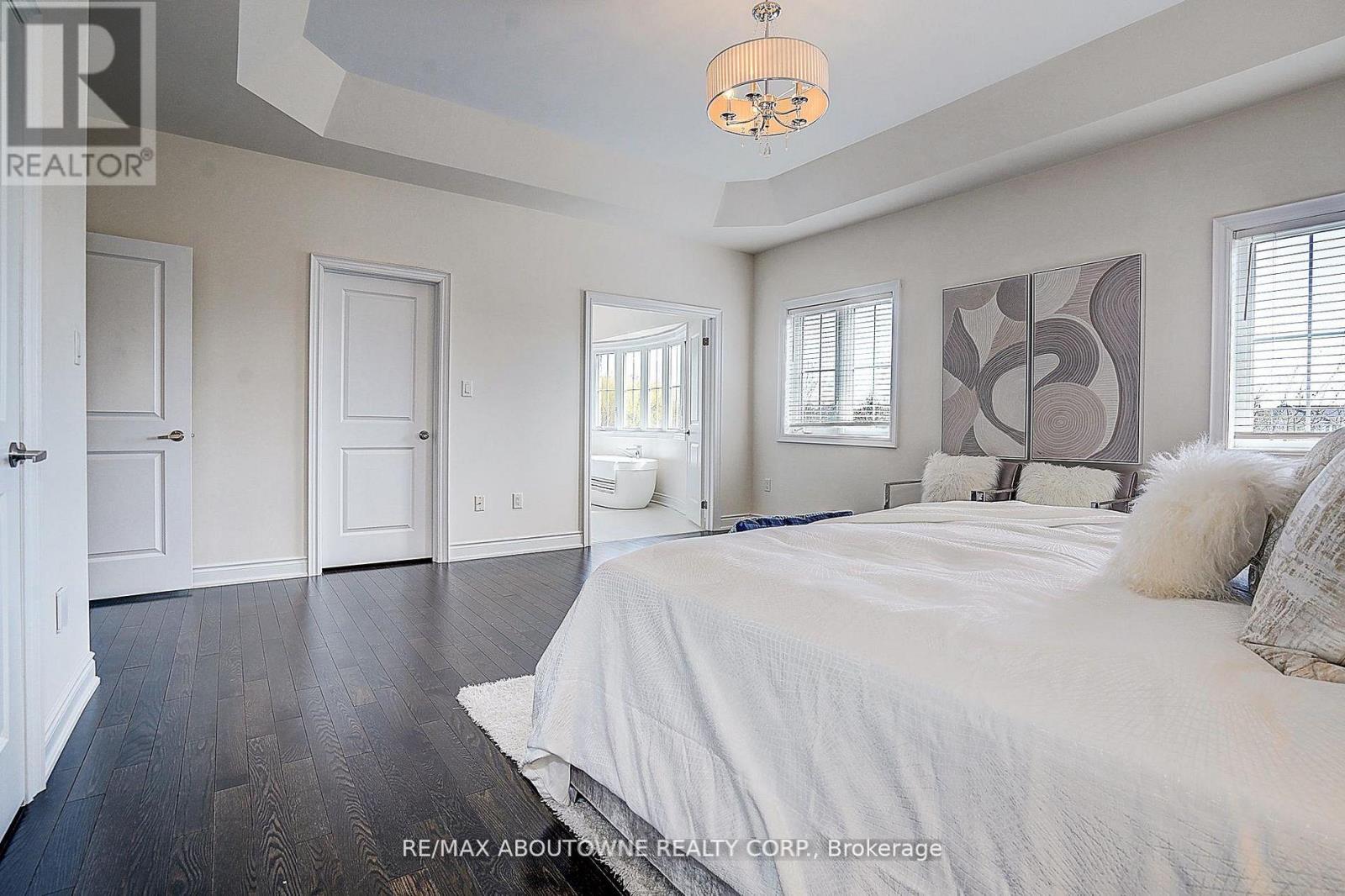 16 Gracedale Drive, Richmond Hill, Ontario  L4C 0Y3 - Photo 23 - N13689838