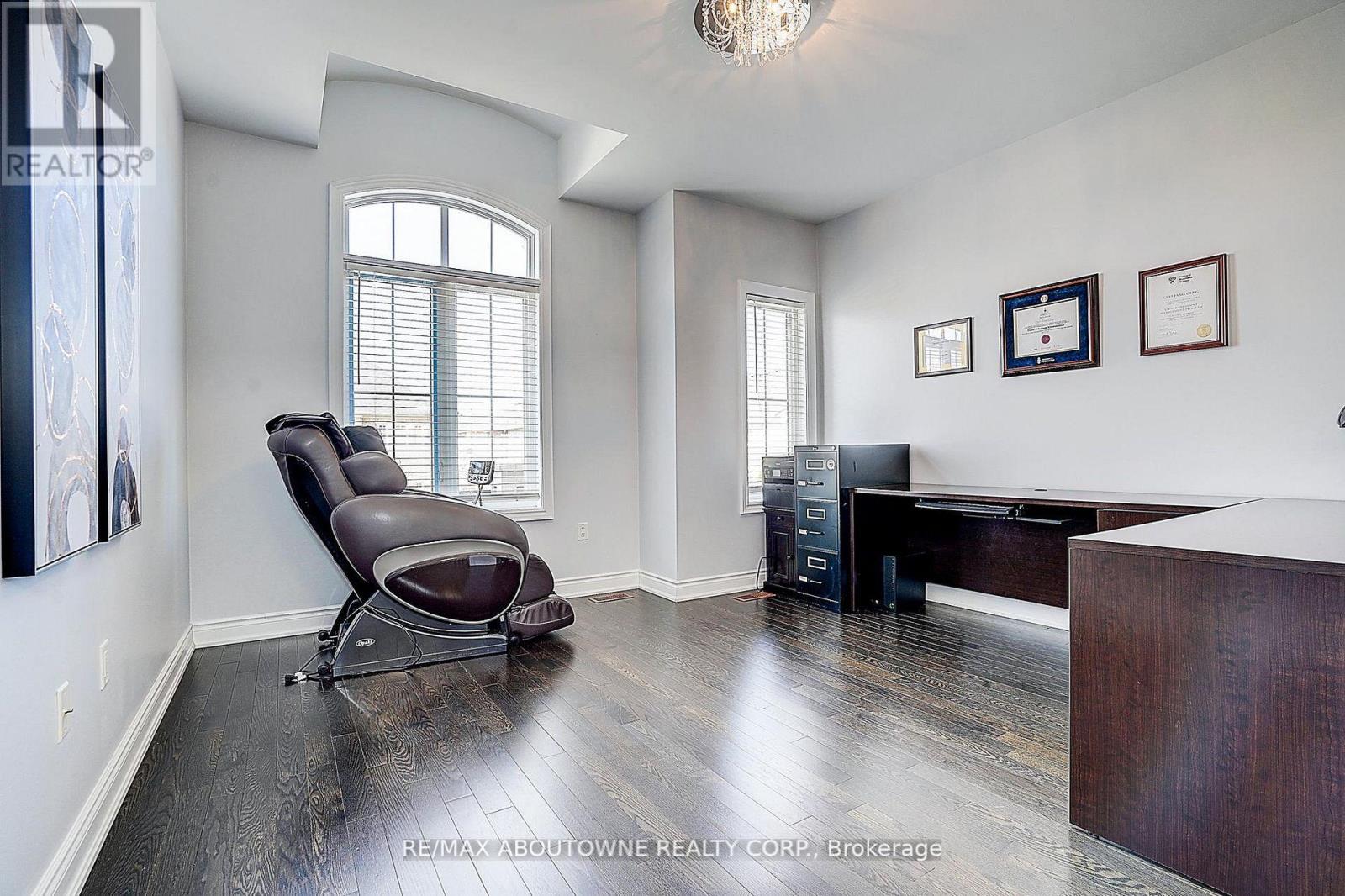 16 Gracedale Drive, Richmond Hill, Ontario  L4C 0Y3 - Photo 25 - N13689838