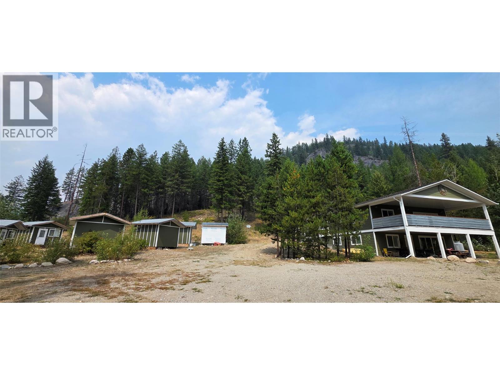 Beaverdell House for sale:  5 bedroom 3,174 sq.ft. (Listed 2026-08-18)