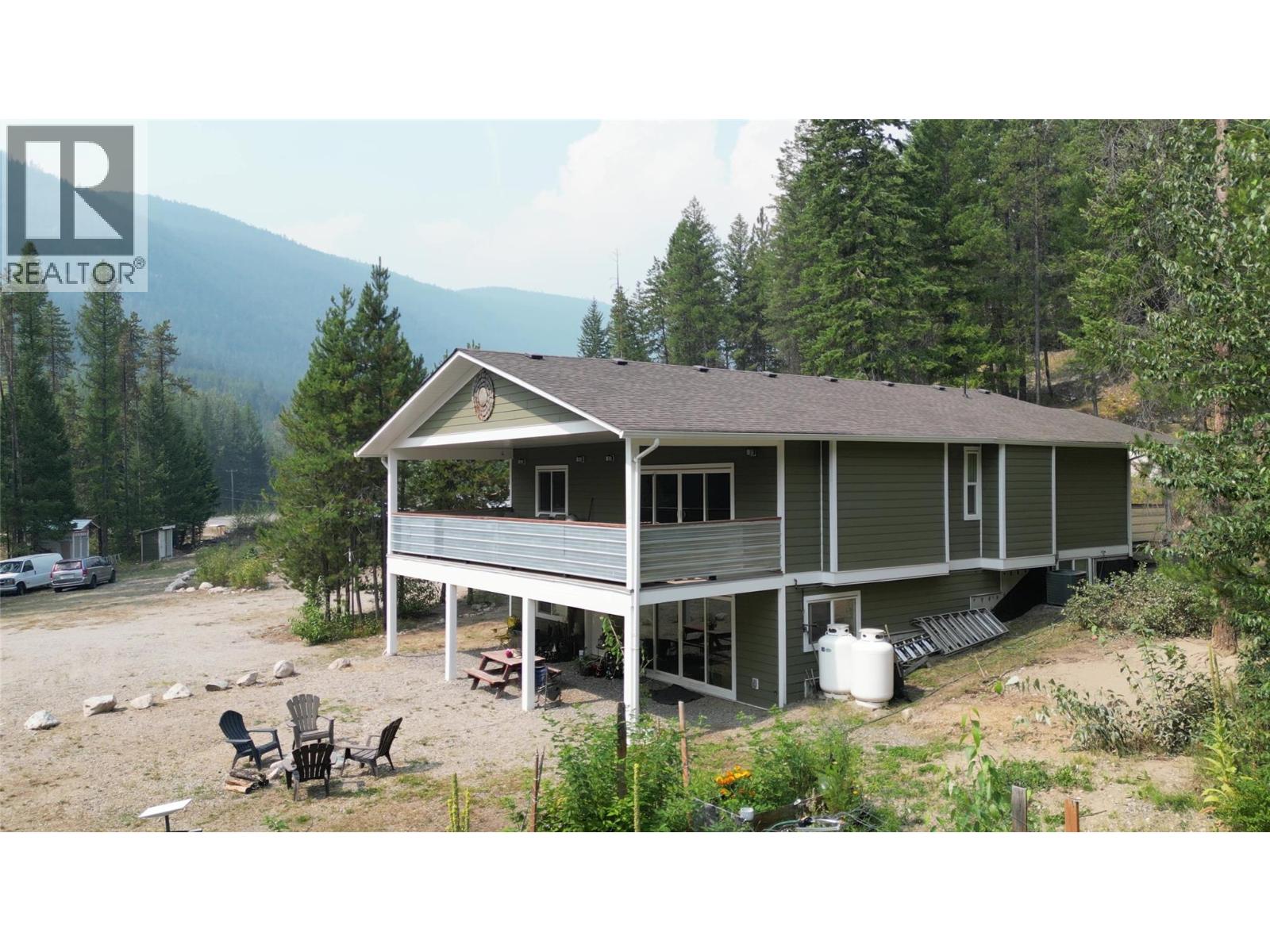 4820 Highway 33, Beaverdell, British Columbia  V0H 1A0 - Photo 2 - 10398038