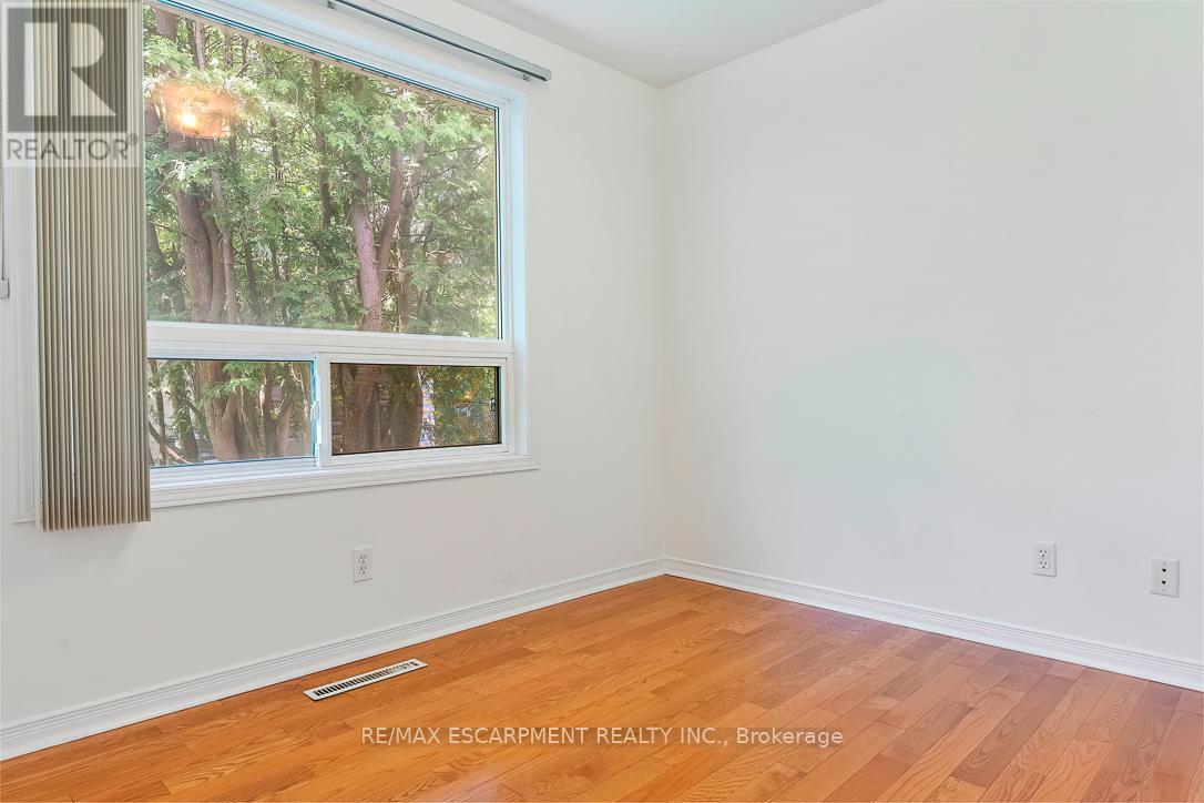 1214 Argreen Road, Mississauga, Ontario  L5G 3J3 - Photo 13 - W13689800