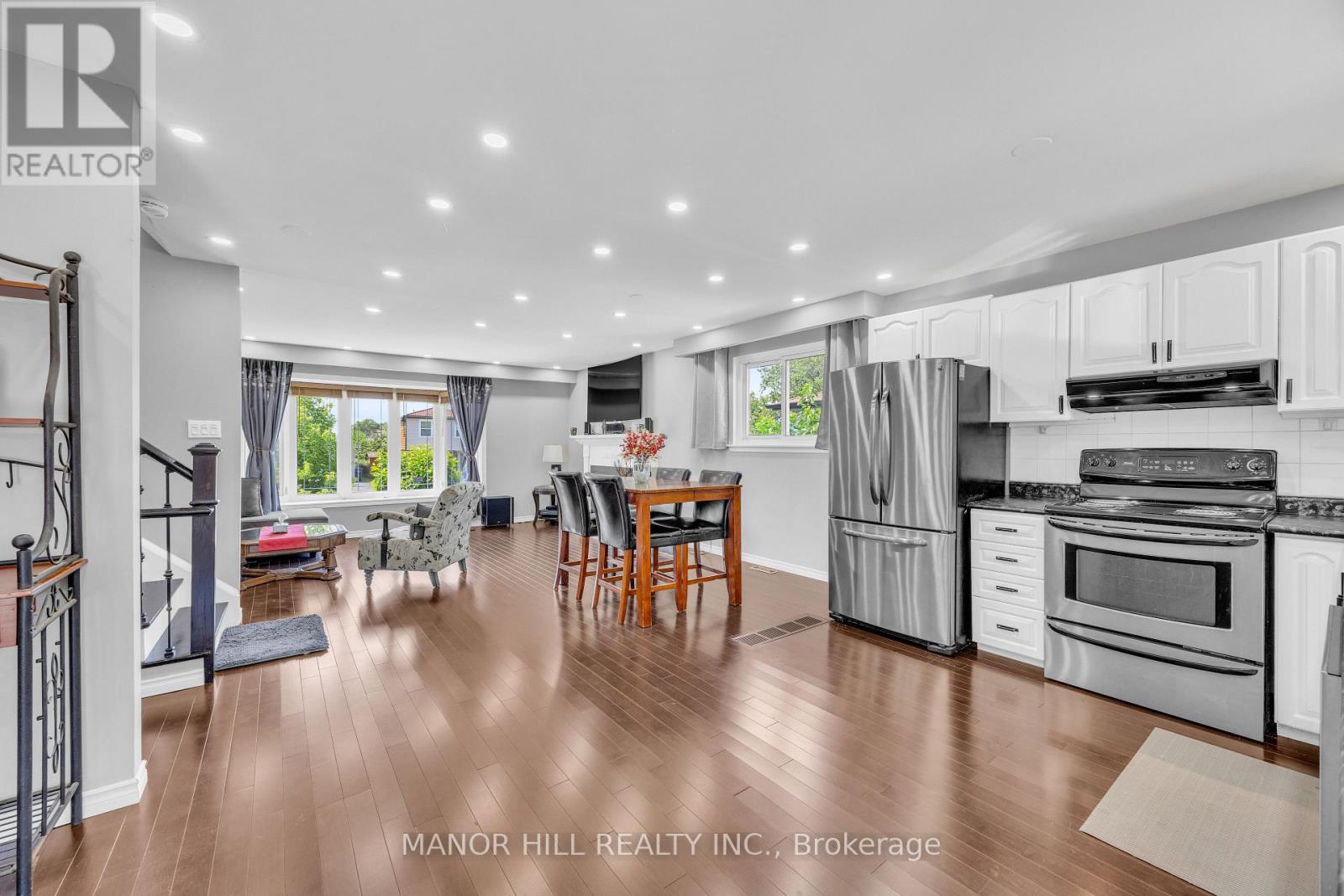 18 Greenbriar Road, Brampton, Ontario  L6S 1V9 - Photo 10 - W13689808