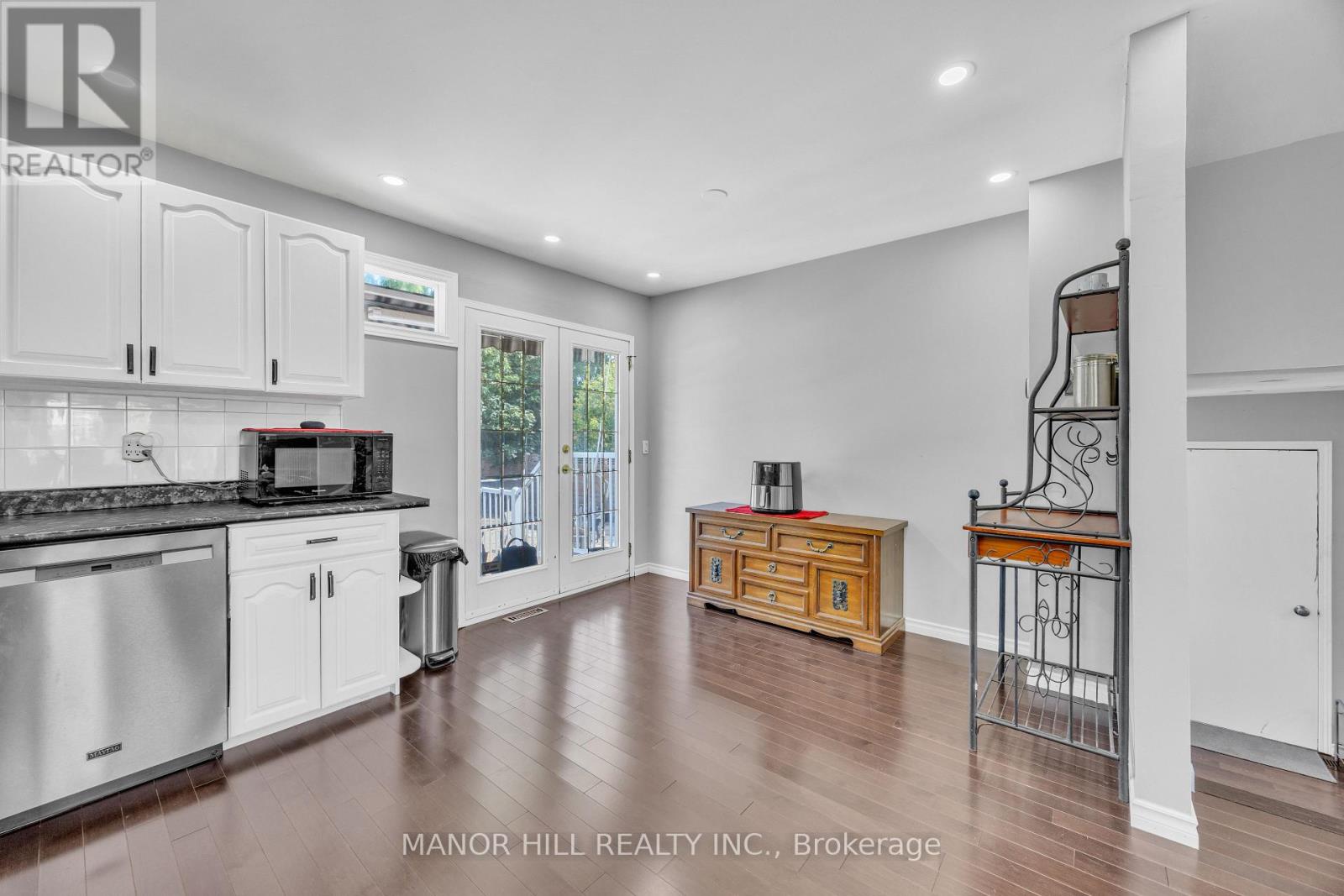 18 Greenbriar Road, Brampton, Ontario  L6S 1V9 - Photo 12 - W13689808
